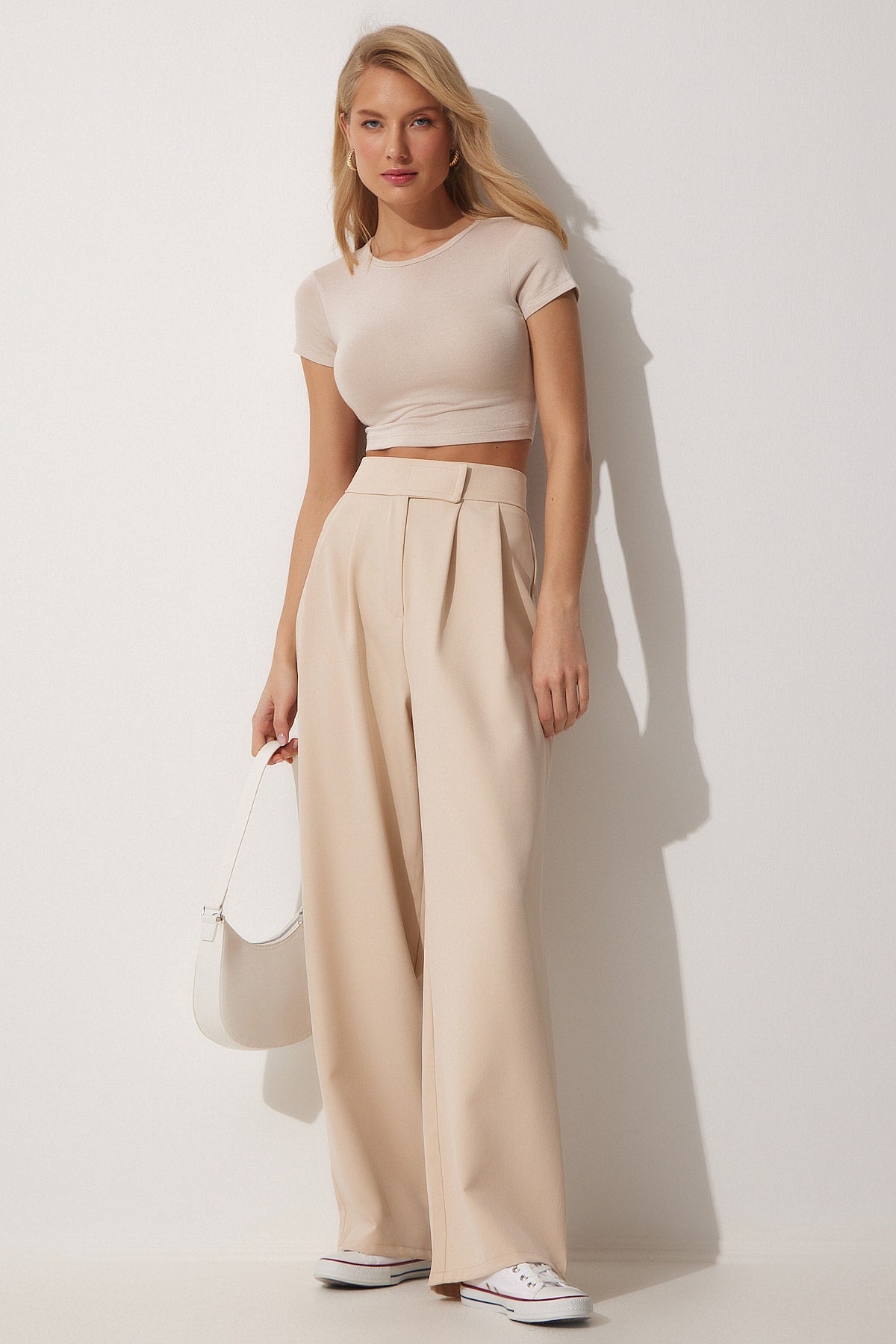 Trendyol women's pants cream