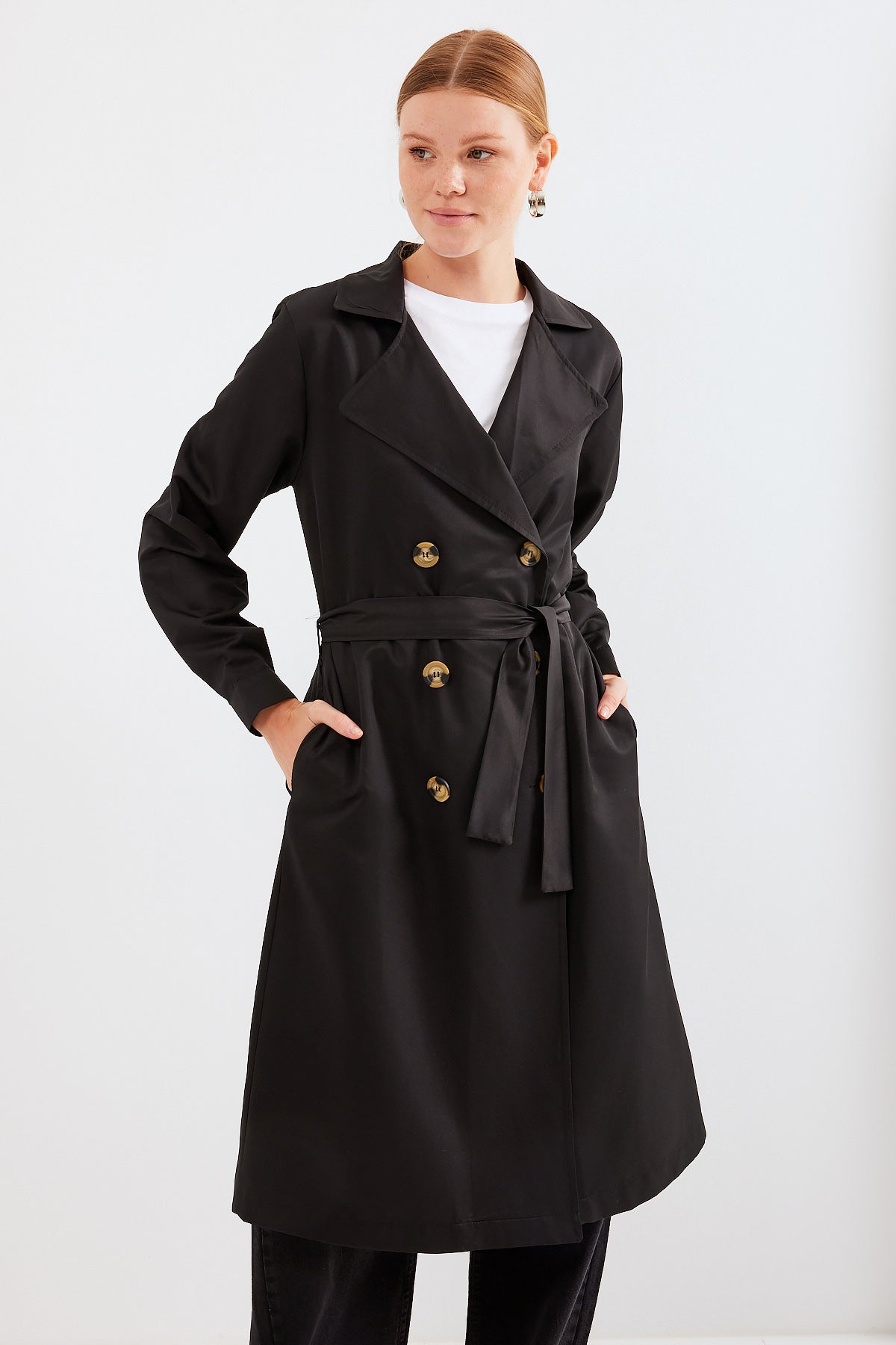 Trendyol women's cloak, black