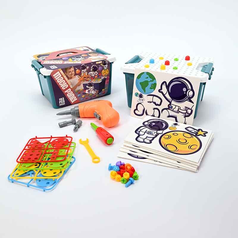 LOCO CROCO Set with spacecraft tools